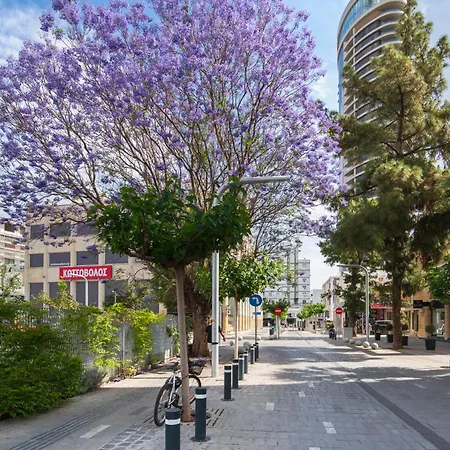 Urban 10th Floor - 2 Bdr Nicósia