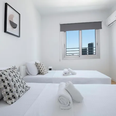 Urban 10th Floor - 2 Bdr *