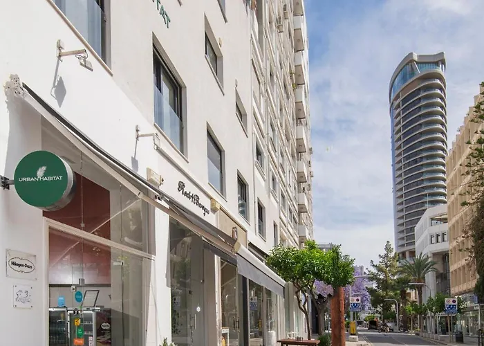 Lägenhet Urban 10th Floor - 2 Bdr Nicosia