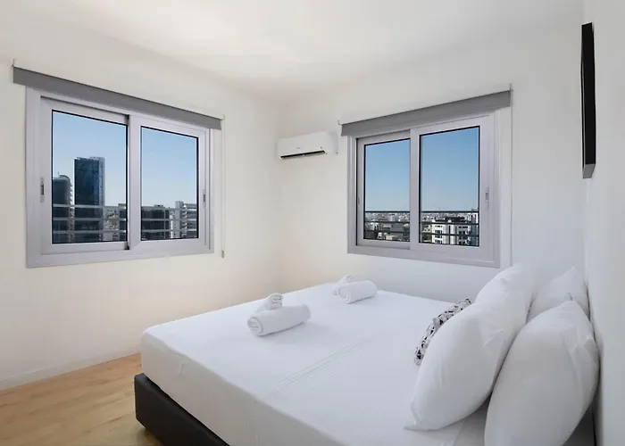 Urban 10th Floor - 2 Bdr Lägenhet *