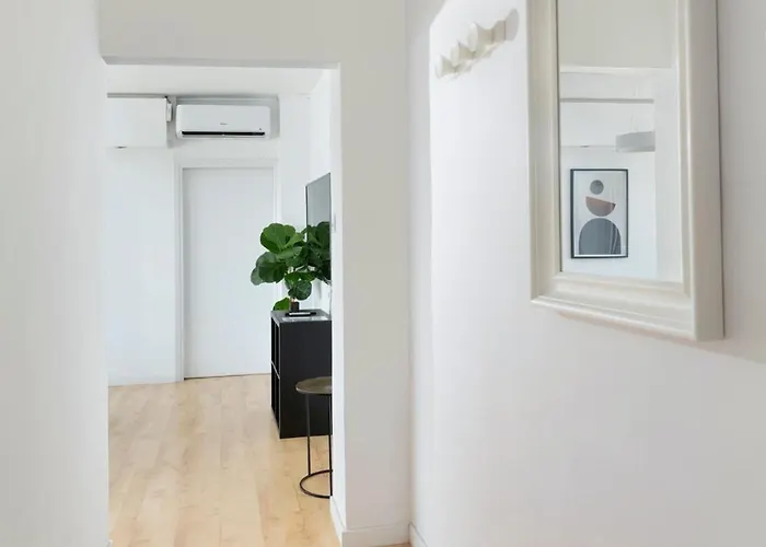 Urban 10th Floor - 2 Bdr Lägenhet